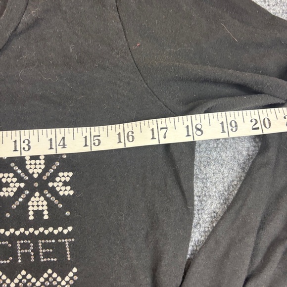 VICTORIA’S SECRET Women’s Black Long Sleeve Nightgown Snowflakes size: Medium - Picture 4 of 5
